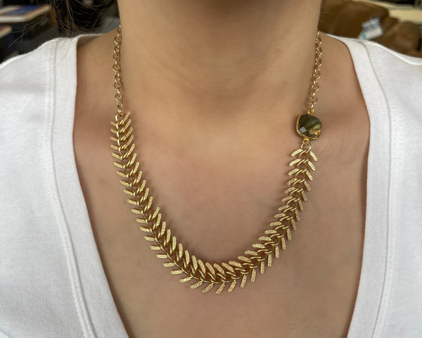 Short Gold Necklace with Gemstone