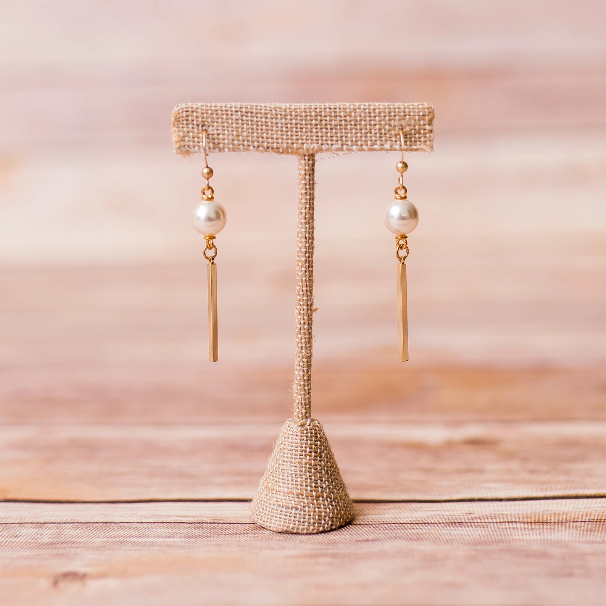 Pearl Earrings with Bar