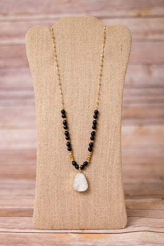 Druzy Pendant Gold Plated Beaded Necklace - Swara Jewelry