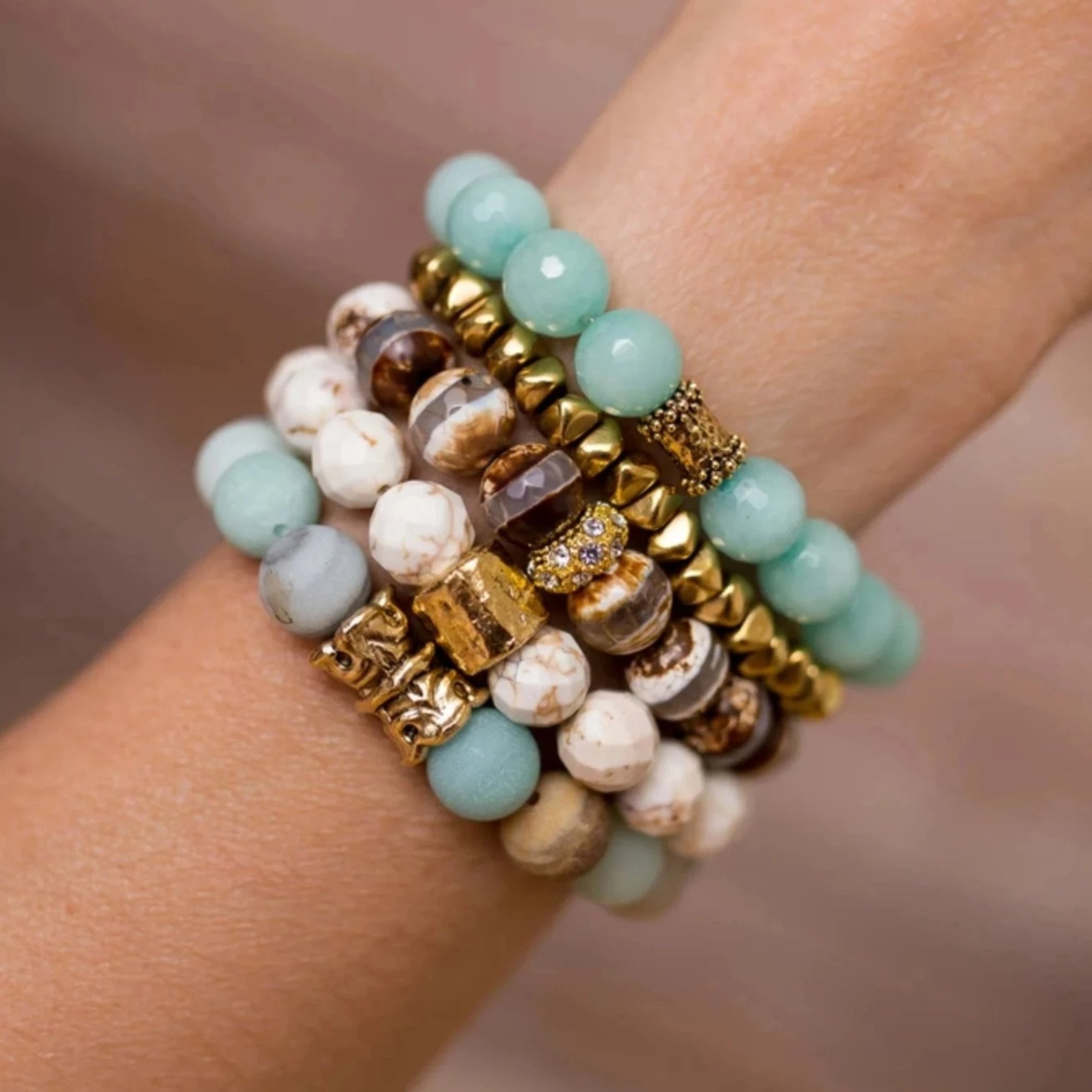  ARATLENCH Beaded Bracelet for Women Stack Stretch